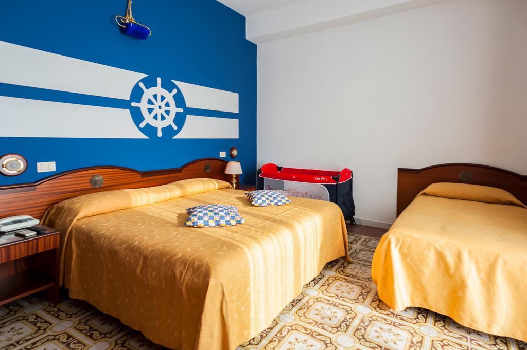 Hotel La Carruba Cetraro Exterior foto